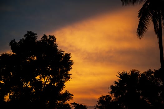 Sky sunset dramatic cloud in near evening .