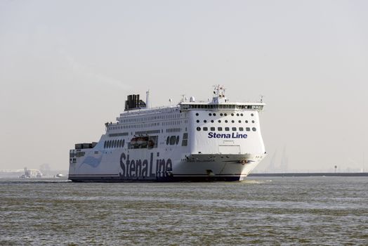 HOEK VAN HOLLAND,NETHERLANDS - FEBRUARI 17: ship from Stena line leaving harbour to England harwich on Februari 17 2016 in Hoek van Holland,this river is the bigeste river in Holland 