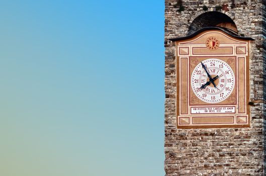 Hours of a belltower of a civil tower per Bergamo.