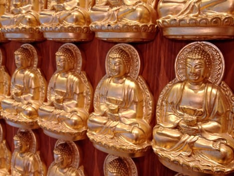 golden chinese buddha statue