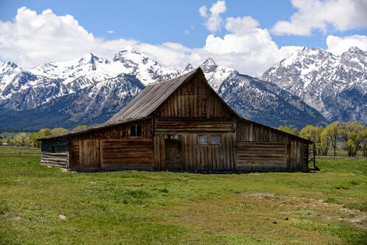 The Moulton Barn and the Teton Mountain Range in Grand Teton National Park, Wyoming.