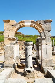  old construction in asia turkey the column  and the roman temple 