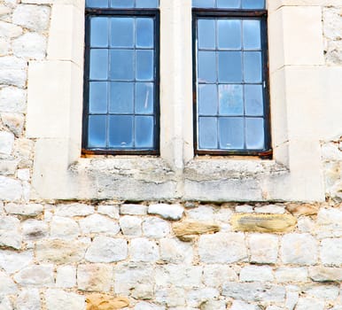 old windon in england london brick and glass the wall 