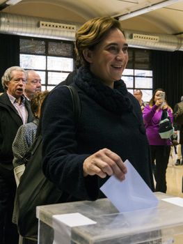 SPAIN, Barcelona: Barcelona mayor, Ada Colau, casts her vote in a polling station on December 20, 2015 in Barcelona as spanish electors vote for general elections. 