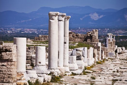 Remains of Corinthian and Doric columns in Laodicea
