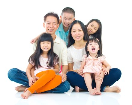 Portrait of asian family