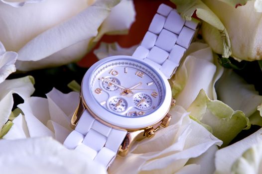 White wristwatch