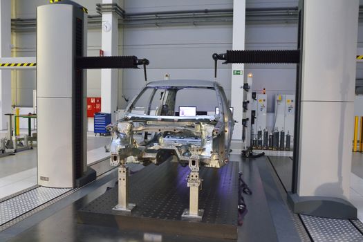 Measuring quality in a large new automobile factory