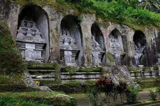 kawi, gunung, bali, temple, indonesia, old, travel, candi, culture, ancient, asia, religion, buddhism, hindu, statues, nature, ubud, holy, landscape, jungle, tampaksiring, shrines, traditional, tourism, scenic, landmark, sculpture, faith, spiritual, worship, spring, unesco, background, icon, architecture, wall, rock, mountain, religious, panorama, idyllic