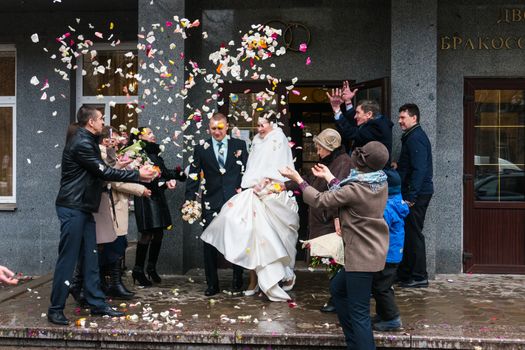 Wedding at the output of the registry office - confetti 13 MARCH 2016