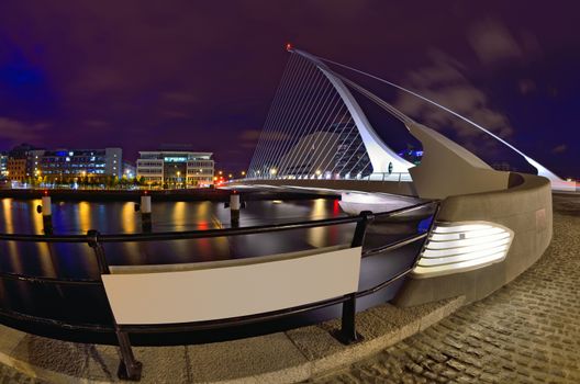 The Samuel Beckett Bridge in night time