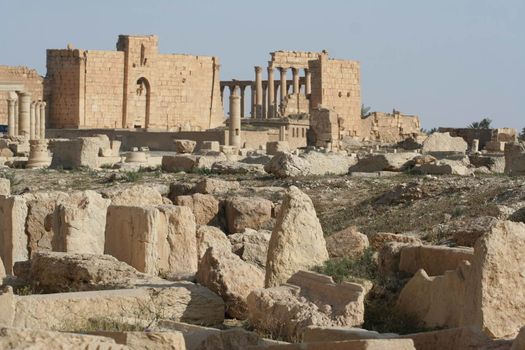 SYRIA, Palmyra : A picture shows ruins of the antique city of Palmyra located on an oasis in central Syria on April 13, 2010. Syria's antiquities chief hailed the imminent recapture of the ancient city of Palmyra from the IS group and vowed to rebuild the famed monuments the jihadists have destroyed, on March 24, 2016.