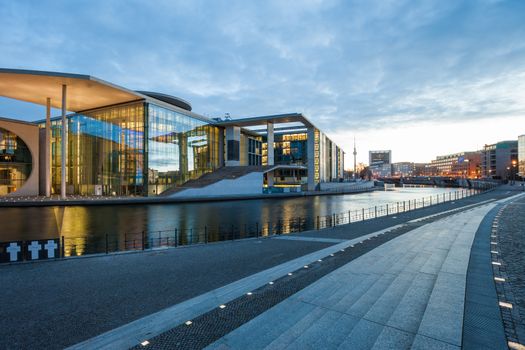 Bundestag / Bundeskanzeramt auxiliary buildings: Paul Löbe and Marie Elizabeth Lüders Houses