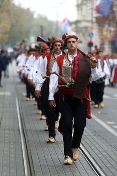 The parade of 70 participants, thirty horses and forty members of a brass band to the main square were announced next, 300th Sinjska Alka, on October 04, 2014 in Zagreb.