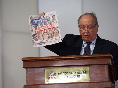 PERU, Lima: Former minister of Defence, former President of Congress and Order party candidate Antero Flores-Araoz holds a speech during the Forum for Freedom of press, Transparency and Right to Information, in Lima, Peru, on March 30, 2016. During this event,  main presidential candidates are invited to sign the Lima Principios agreement, which guarantee freedom of press, but Order party candidate Antero Flores-Araoz refused to sign. Peru will go to the polls to elect a new president on April 10. 