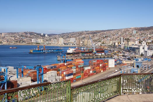 Historic port of the UNESCO World Heritage city of Valparaiso on the coast of Chile. Viewed from Paseo 21 de Mayo.