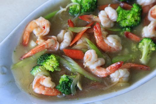 Prawn in sauce with a vegetables