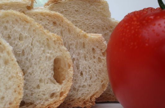 Bread with tomato