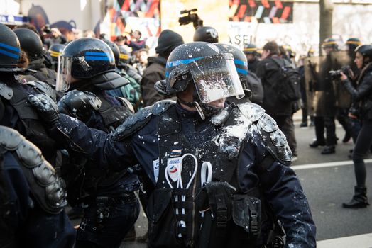 FRANCE, Paris: Clashes erupt between riot policemen and protesters in Paris on April 5, 2016 as pupils, students and unionists demonstrate against government's planned labour reforms.