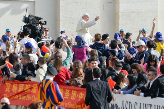 VATICAN, Vatican City: Pope Francis blesses pilgrims in St. Peter' Square at the end of his weekly general audience in Vatican City on April 6, 2016.