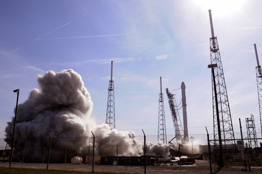 FLORIDA, Cap Canaveral: Space X's Falcon 9 rocket lifts off with an unmanned Dragon cargo craft from the launch platform in Cape Canaveral, Florida on April 8, 2016. After four failed bids SpaceX finally stuck the landing, powering the first stage of its Falcon 9 rocket onto an ocean platform where it touched down upright after launching cargo to space.