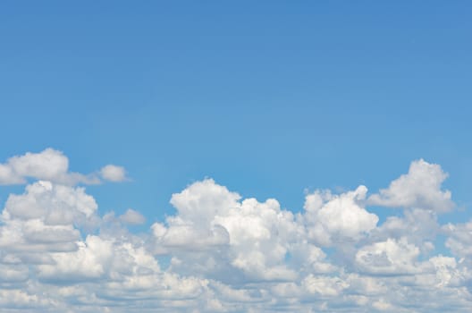 clouds in the blue sky