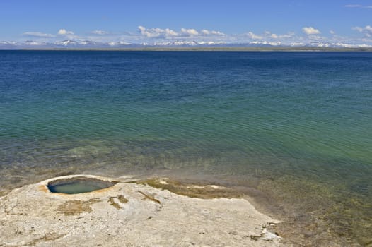 Giant Cone at the shore of Yellowstone Lake, West Thumb Geyser Basin, Yellowstone National Park