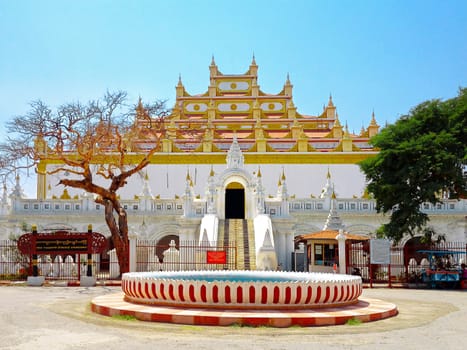 Atumashi Monastery (Maha Atulaveyan Kyaungdawgyi), Buddhist monastery located in Mandalay, Myanmar. The Monastery was built in 1857 by King Mindon.