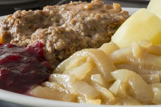 Meatloaf with Potatoes, Caramelised Onions and lingonberry jam.