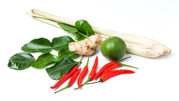 raw of spicy soup set  (chilli, lemon, ginger, kaffir lime leaf, lemongrass)