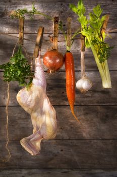 Ingredients necessary for the preparation of the chicken broth