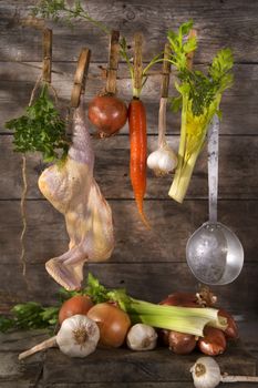 Ingredients necessary for the preparation of the chicken broth