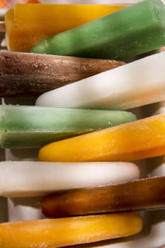 Cool off in summer with a break at the base of the fruit popsicles