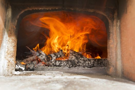 Preparation and heating of the oven for cooking food