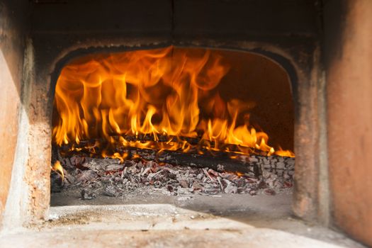 Preparation and heating of the oven for cooking food