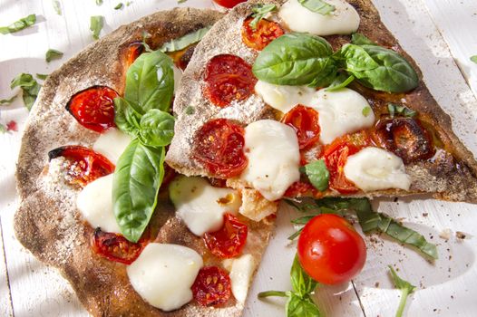 Margherita pizza with whole wheat flour for glucose 