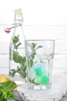 Mint leaves for the preparation of a drink 