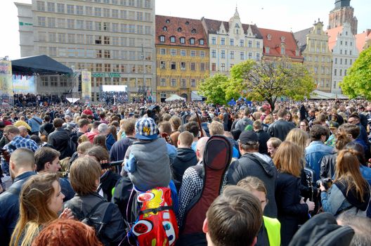 WROCLAW, POLAND - MAY 1: Over 7 thousands guitarists achieve new Guiness Record playing Hey Joe during Thanks Jimi Festival on 1st May 2016 in Wroclaw, Poland.