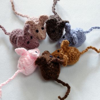 Funny concept from handmade product, group of tiny mice eat rice, amazing animals toys for kid, knitted rats knit from yarn