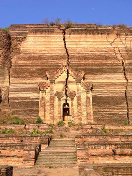 Ruins of the Pahtodawgyi pagoda, damaged by an earthquake, Mingun, Myanmar