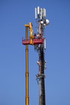 Ordinary maintenance and control to an antenna for communication 