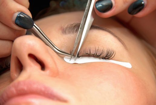 eyelash extension process, the beauty industry beauty salons