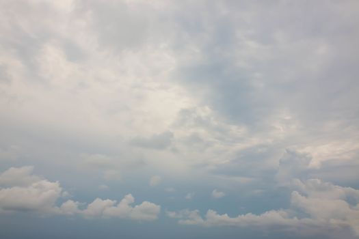 Overcast at sea At the time the storm is coming.