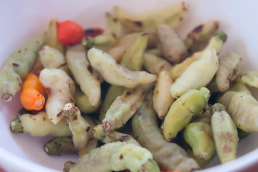 Grilled paprika, white Eating with noodles The spicy taste
