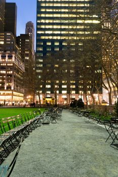 Bryant Park is located in Manhattan (NYC) between 5th and 6th avenue and 42nd street