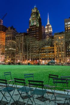 Bryant Park is located in Manhattan (NYC) between 5th and 6th avenue and 42nd street