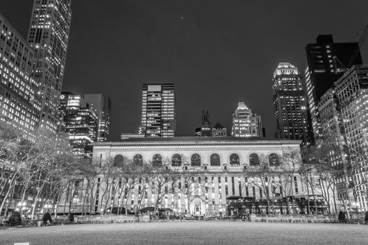 Bryant Park is located in Manhattan (NYC) between 5th and 6th avenue and 42nd street