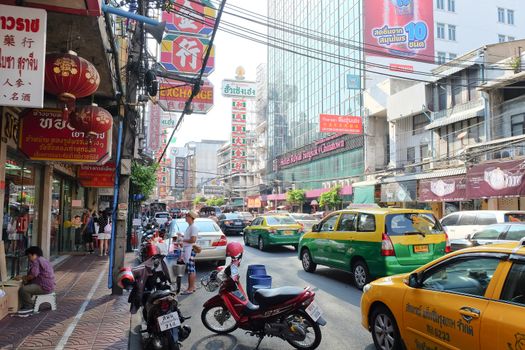 BANGKOK, THAILAND - APRIL24, 2016 : urban lifestyle on Yaowarat Road,chinatown of Bangkok, Yaowarat road is the center of China town in Bangkok, Thailand.