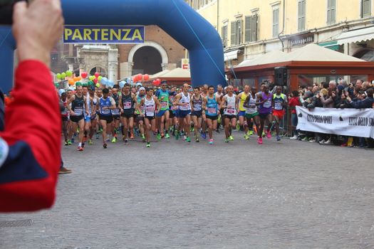 Ferrara, Italy - 20 march 2016 - INTERNATIONAL FERRARA MARATHON - The event sees the participation, only in the two competitive races (Marathon and Half Marathon) to almost 2,000 athletes, on average they are accompanied by at least one person.