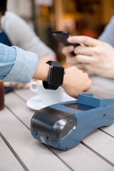 Customer pay by smart watch on pos machine